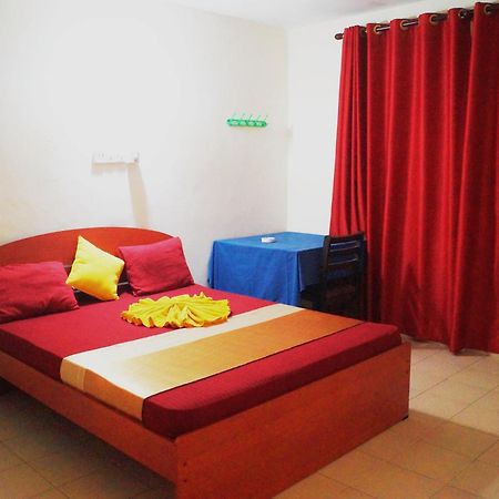 Oasis Skybeach Hostel - Negombo Exterior foto