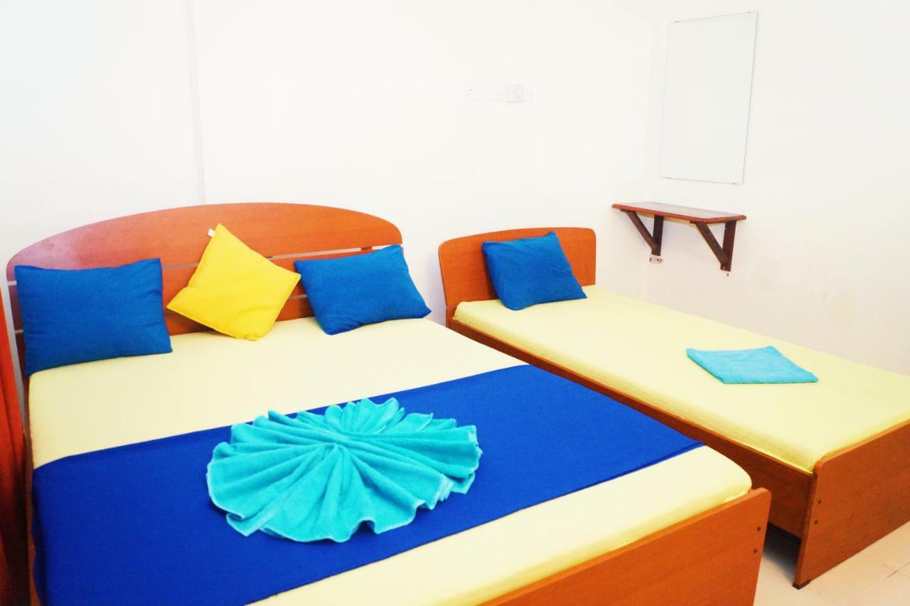Oasis Skybeach Hostel - Negombo Exterior foto